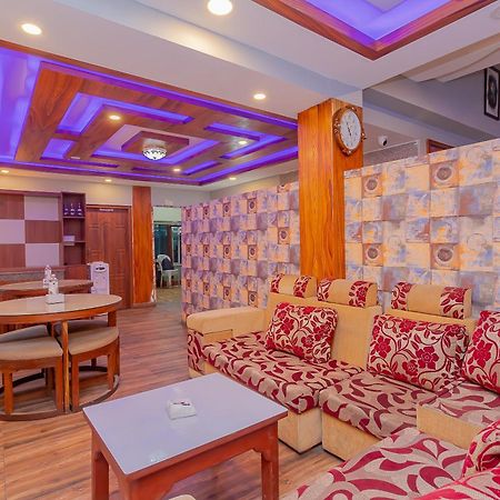Oyo 799 Hotel Tik Tok Pvt Ltd. Kathmandu Luaran gambar