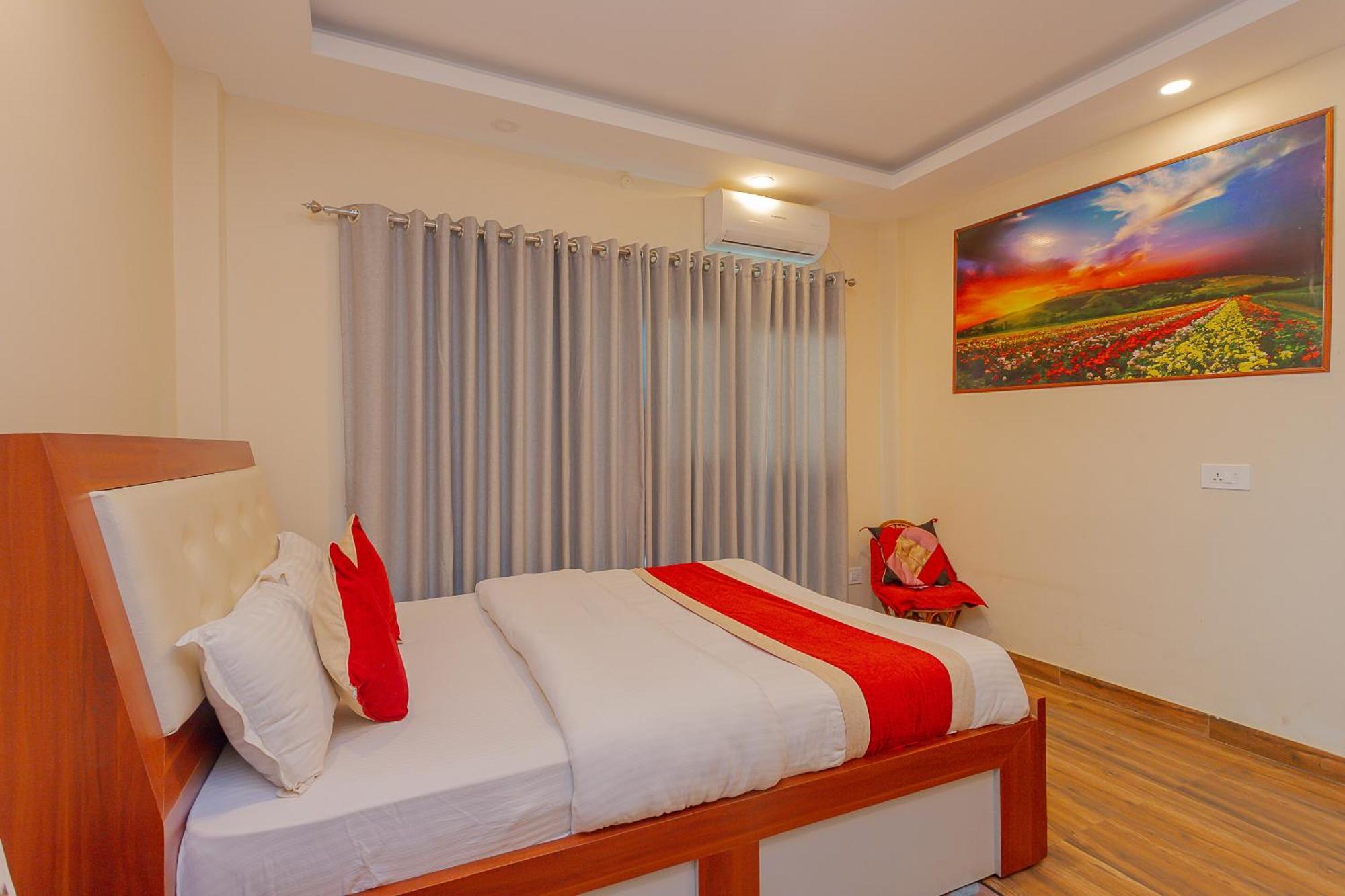 Oyo 799 Hotel Tik Tok Pvt Ltd. Kathmandu Luaran gambar