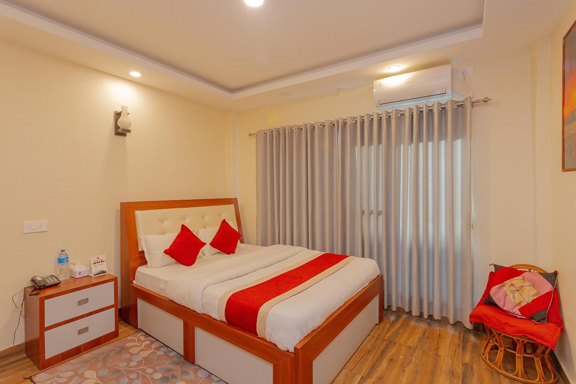 Oyo 799 Hotel Tik Tok Pvt Ltd. Kathmandu Luaran gambar
